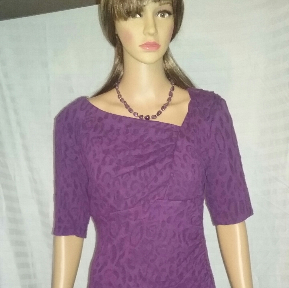 New Dress / Aditi sz 6 sh 15 x 2 sl 11 1/2
